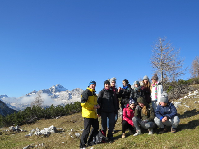 ŠPORTNO DOŽIVLJAJSKI VIKEND: POHOD NA BLEJSKO KOČO IN MREŽČE, OBISK WOOPA TER OGLED KOŠARKARSKE TEKME DRŽAVNEGA PRVENSTVA MED OLIMPIJO IN ROGAŠKO SLATINO V STOŽICAH